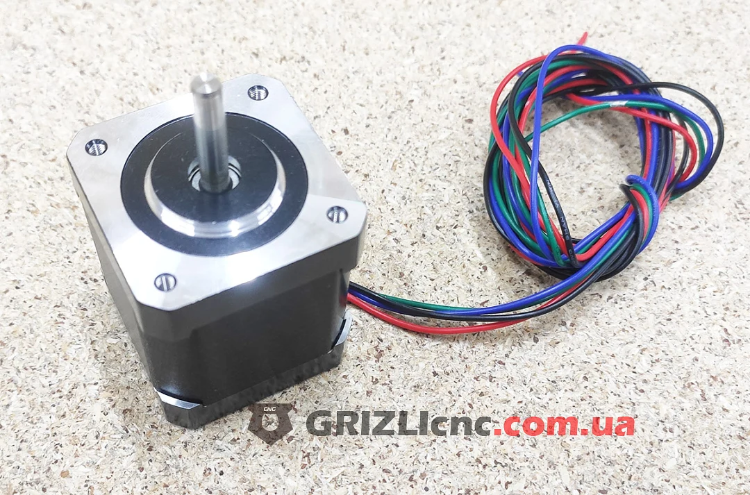 Шаговый двигатель Nema17 0.55Nm 1.7А d5mm