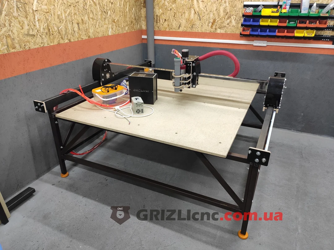 Фрезерный станок с ЧПУ GRIZLI Master 1500х1700мм - Шпиндель 0.8кВт на водяном охл. Цанга ER11