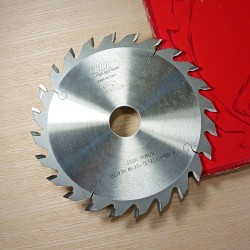 Пазова пила D180x30x4 Z24 LI180403024