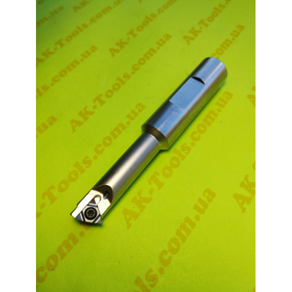 SMT15-16H11U-1C-40L Різьбофреза з механічним кріпленням пластин та з ЗОР